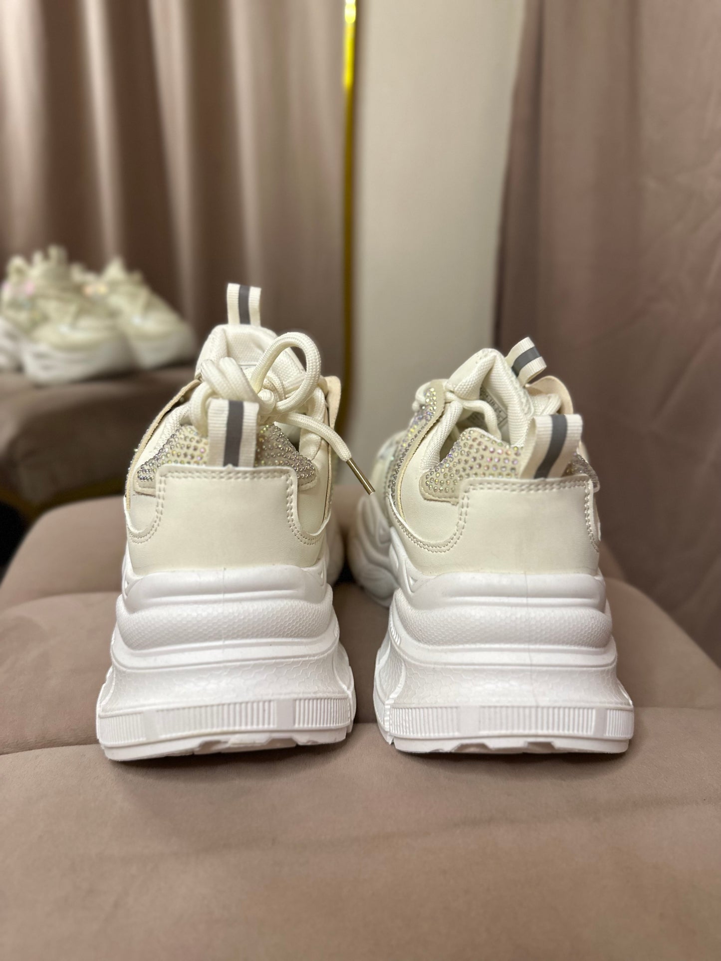 Tenis ultra confort late