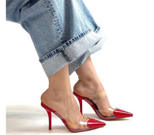 Stiletto corazón rojo
