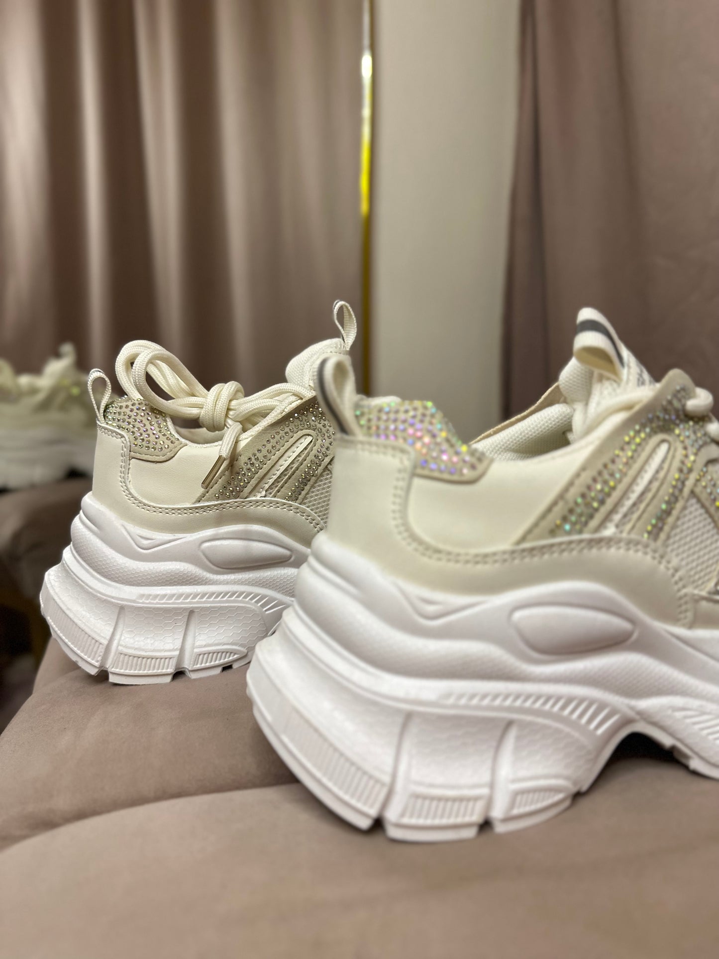 Tenis ultra confort late